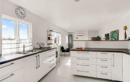 Bandholm House | Awesome Home In Bandholm
