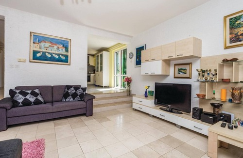 Barbat na Rabu House | Awesome home in Barbat