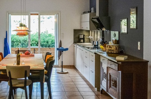 Berlou House | Awesome home in Berlou