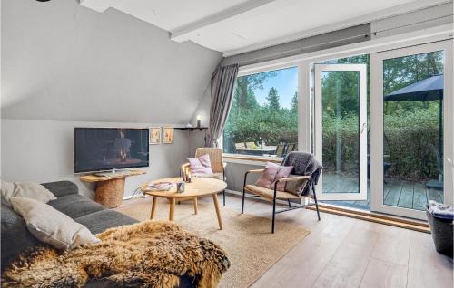 Bjerringbro House | Awesome Home In Bjerringbro With Wifi
