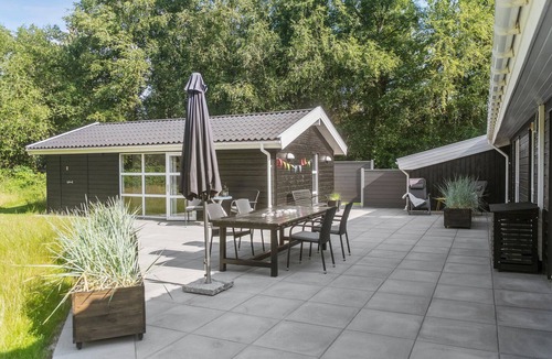 Ho House | Awesome home in Blåvand with WiFi