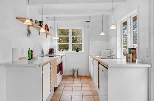 Bogense House | Awesome home in Bogense with kitchen