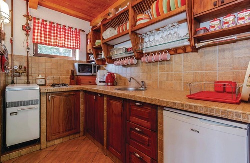 Breze House | Awesome home in Breze with WiFi