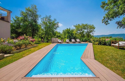 Sveti Martin House | Awesome home in Buzet