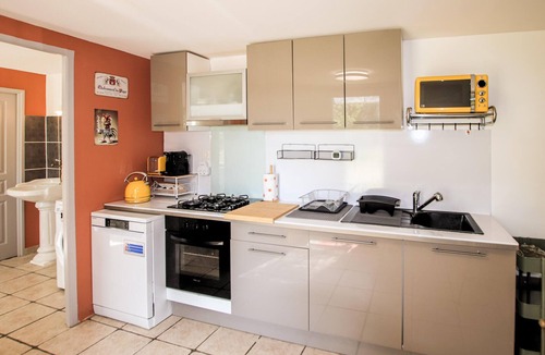 Courthezon House | Awesome home in Courthezon with WiFi