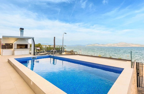 Drace House | Awesome home in Drace with sauna