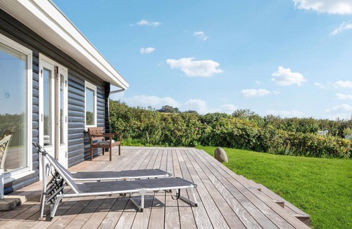 Helnæs By House | Awesome home in Ebberup with kitchen