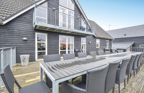 Vibæk Strand House | Awesome home in Ebeltoft with sauna