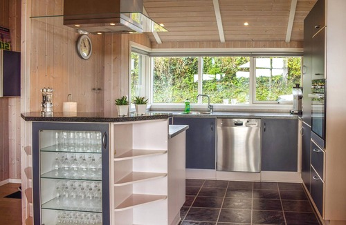 Handrup Strand House | Awesome home in Ebeltoft with house sea view