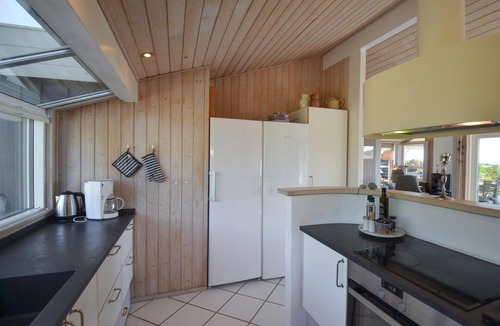 Øer Strand House | Awesome home in Ebeltoft with WiFi