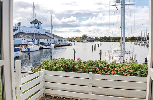 Øer Strand House | Awesome home in Ebeltoft with sauna