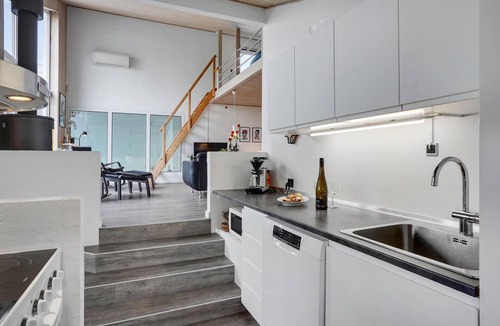 Øer Strand House | Awesome home in Ebeltoft with sauna