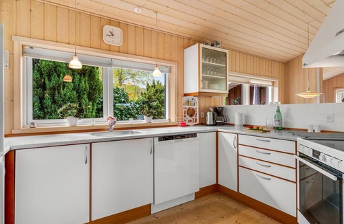Syddjurs Kommune House | Awesome home in Ebeltoft with kitchen