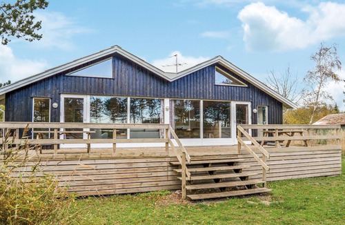 Elsegarde Strand House | Awesome home in Ebeltoft with sauna