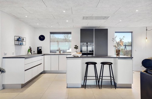 Vibæk Strand House | Awesome home in Ebeltoft with WiFi