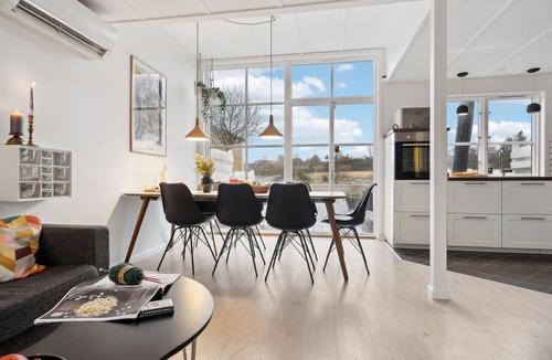 Øer Strand House | Awesome home in Ebeltoft with sauna