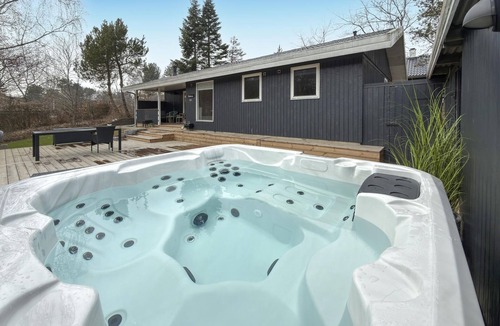 Syddjurs Kommune House | Awesome home in Ebeltoft with WiFi