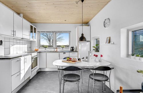 Skæring House | Awesome home in Egå with kitchen
