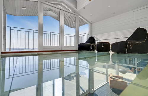 Lystrup House | Awesome home in Egå with kitchen