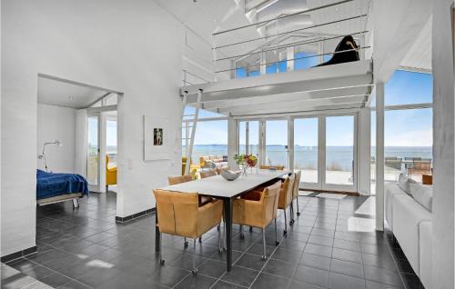 Skæring House | Awesome Home In Egå With Kitchen