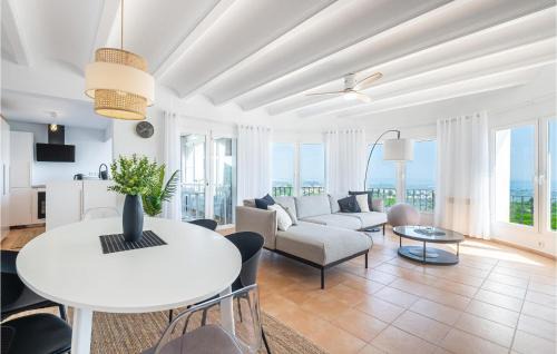Rafol de Almunia House | Awesome Home In El Rafol D'almunia