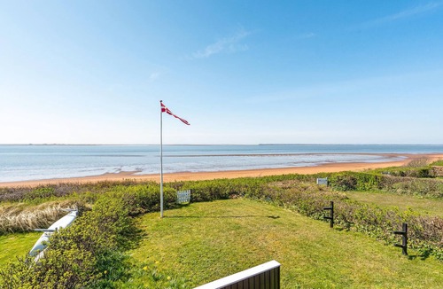 Hjerting House | Awesome home in Esbjerg V with house sea view