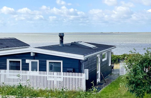 Hjerting House | Awesome home in Esbjerg V with WiFi