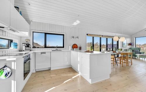 Havnsø House | Awesome Home In Føllenslev With Wifi
