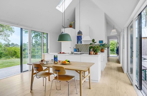 Faarevejle House | Awesome home in Fårevejle with kitchen