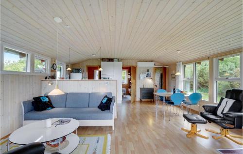 Hvalpsund House | Awesome Home In Farsø With Wifi