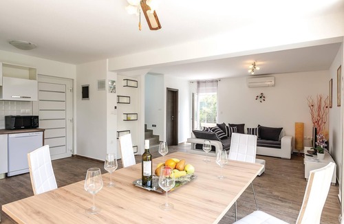 Valbandon House | Awesome home in Fazana