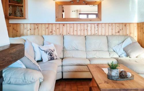 Basse-sur-le-Rupt House | Awesome Home In Basse-Sur-Le-Rupt