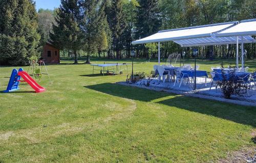 Maubert-Fontaine House | Awesome Home In Maubert-Fontaine With Sauna