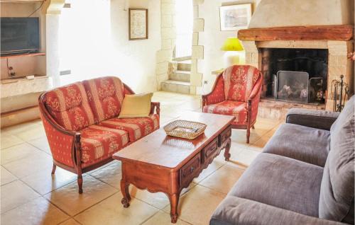 Rochefort-du-Gard House | Awesome Home In Rochefort-Du-Gard