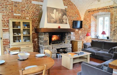 Gouy-Saint-Andre House | Awesome Home In Gouy Saint Andre With Wifi