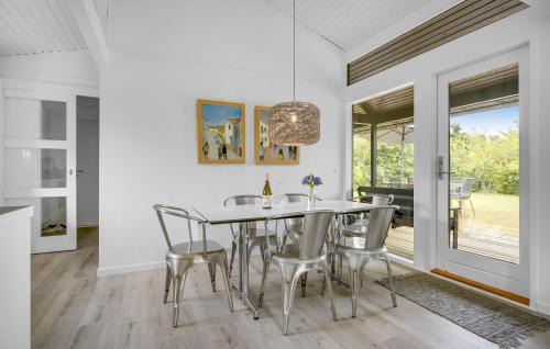 Udsholt House | Awesome Home In Gilleleje With Wifi