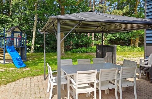 Fjellerup Strand House | Awesome home in Glesborg with kitchen