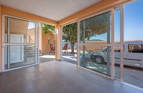 Grebastica House | Awesome home in Grebastica with WiFi
