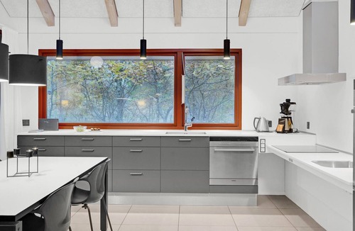 Grena Strand House | Awesome home in Grenaa with kitchen