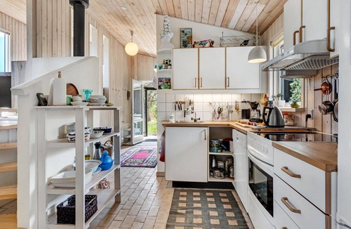Grenaa House | Awesome home in Grenaa with kitchen