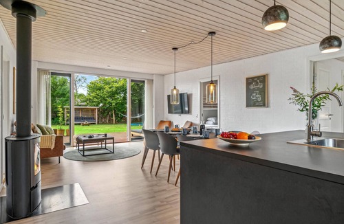 Grena Strand House | Awesome home in Grenaa with kitchen