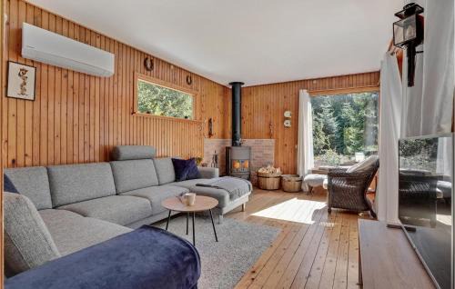 Hojby House | Awesome Home In Højby With Wifi