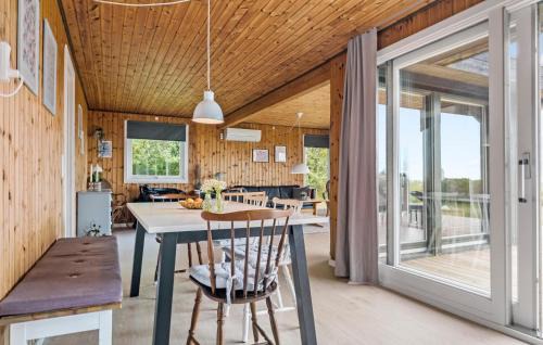 Diernæs Strandby House | Awesome Home In Haderslev With Wifi