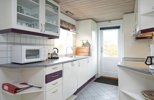 Haslevgarde House | Awesome home in Hadsund with sauna