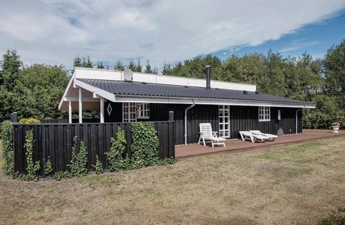 Hadsund House | Awesome home in Hadsund with sauna