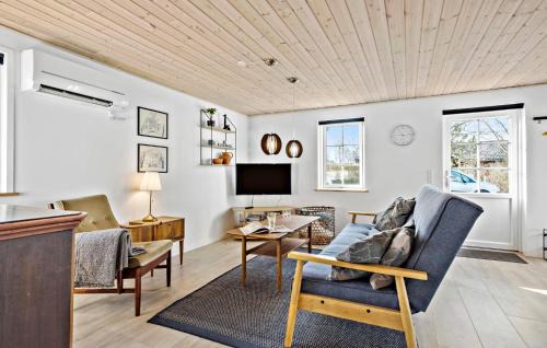 Nørre Hurup House | Awesome Home In Hadsund With Wifi