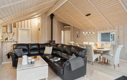 Hou House | Awesome Home In Hals With Sauna