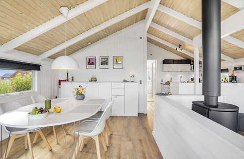 Harboore House | Awesome home in Harboøre with WiFi
