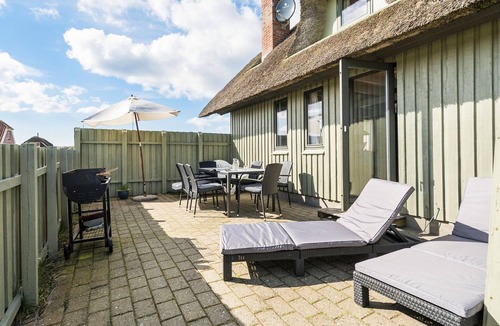 Vrist Strand House | Awesome home in Harboøre with WiFi