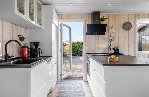 Vang House | Awesome home in Hasle with WiFi